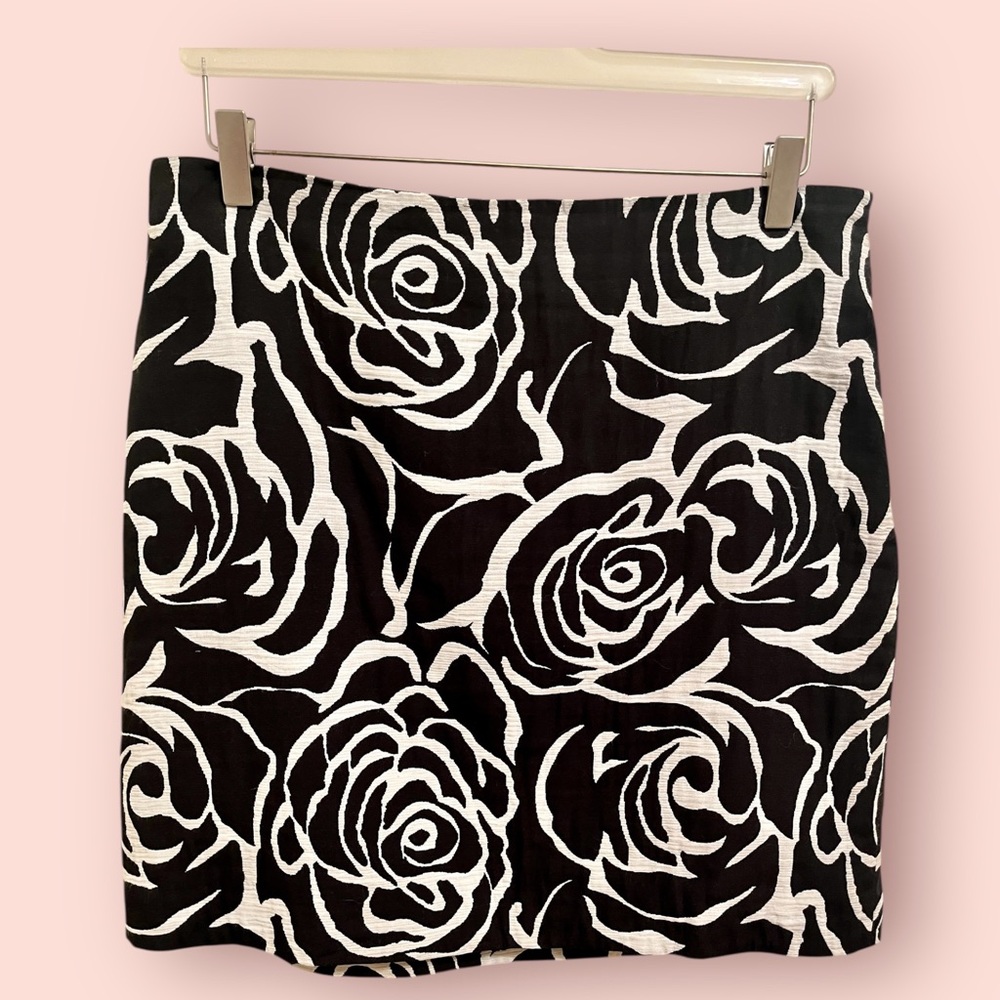 Ann Taylor Black and White Mini Pencil Skirt